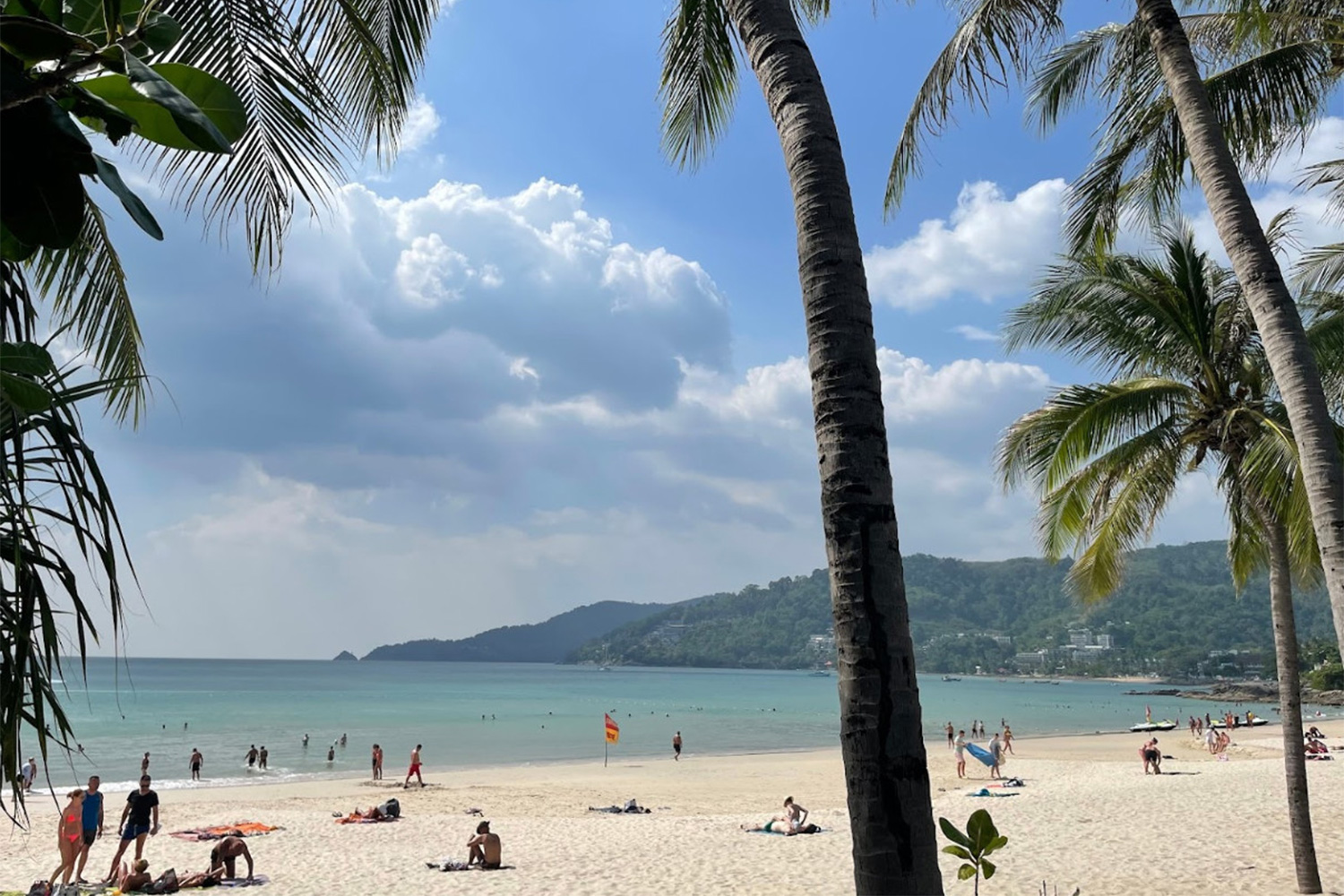 1.Patong-Beach - Arun Phuket Car Rent รถเช่าภูเก็ต เช่ารถภูเก็ตราคาถูก